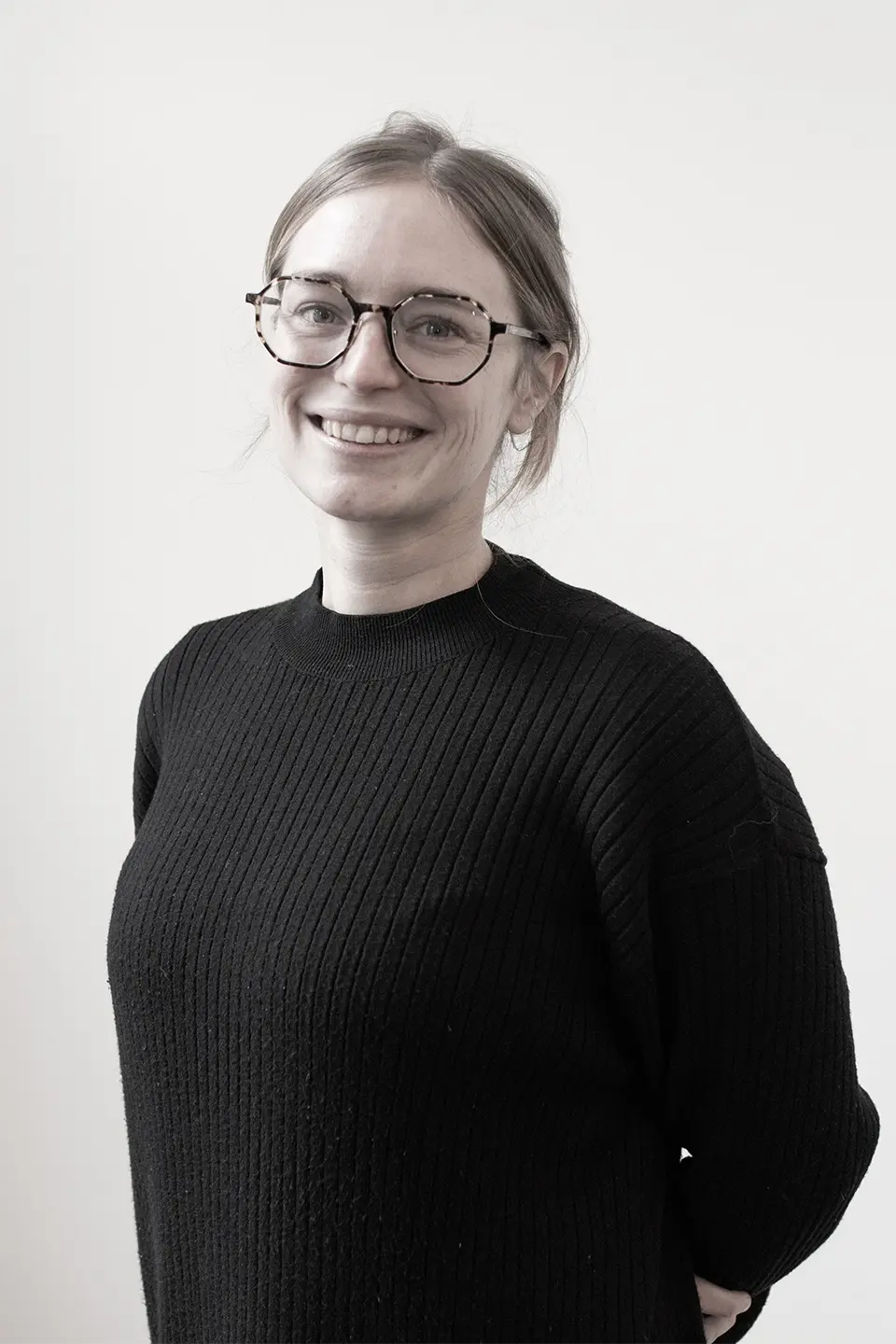 Portret van Lynn Vilyn, gedragstherapeut bij helder.